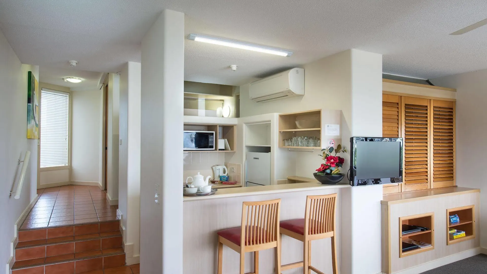 Tiki Hotel Apartments Surfers Paradise ゴールドコースト
