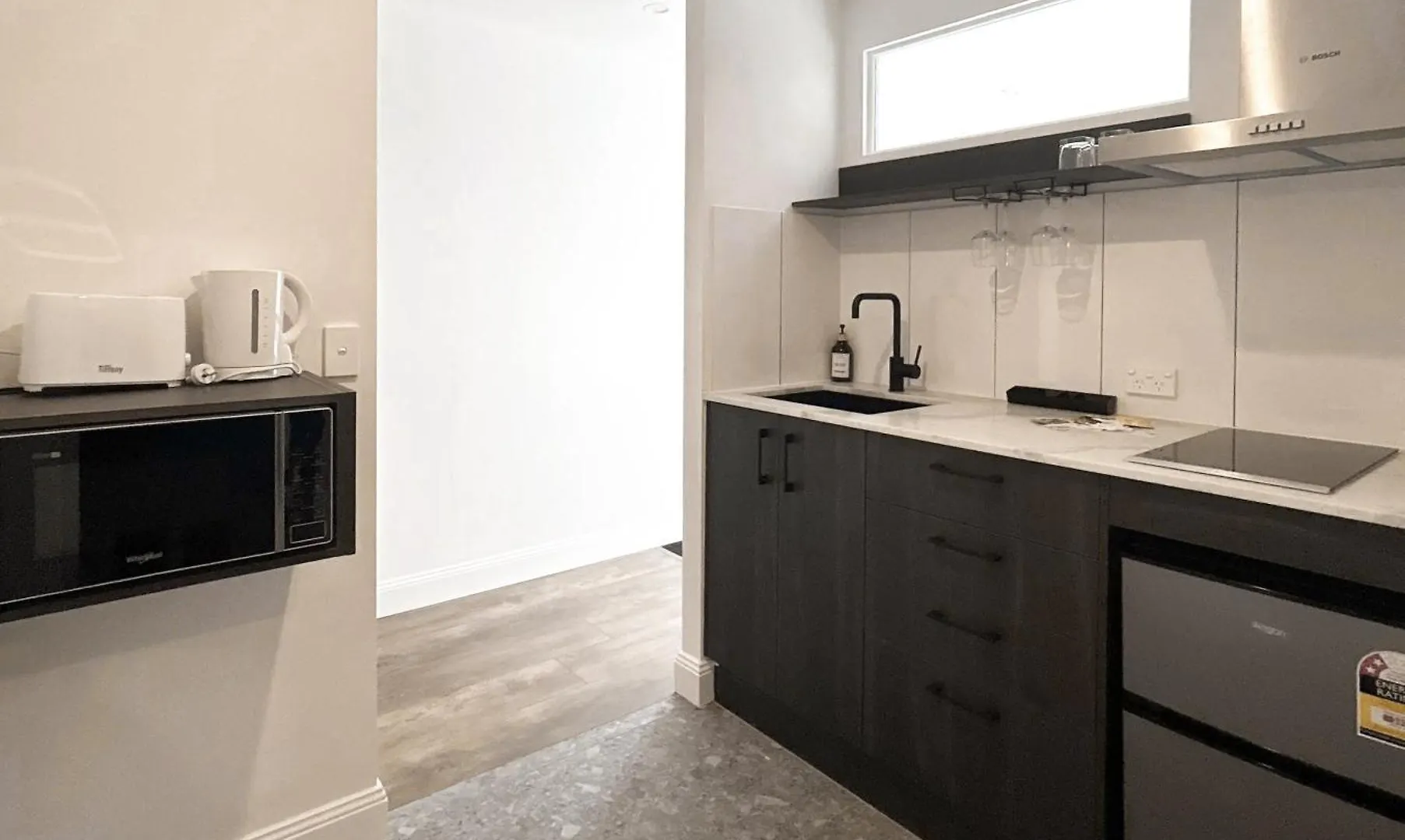 Tiki Hotel Apartments Surfers Paradise Gold Coast