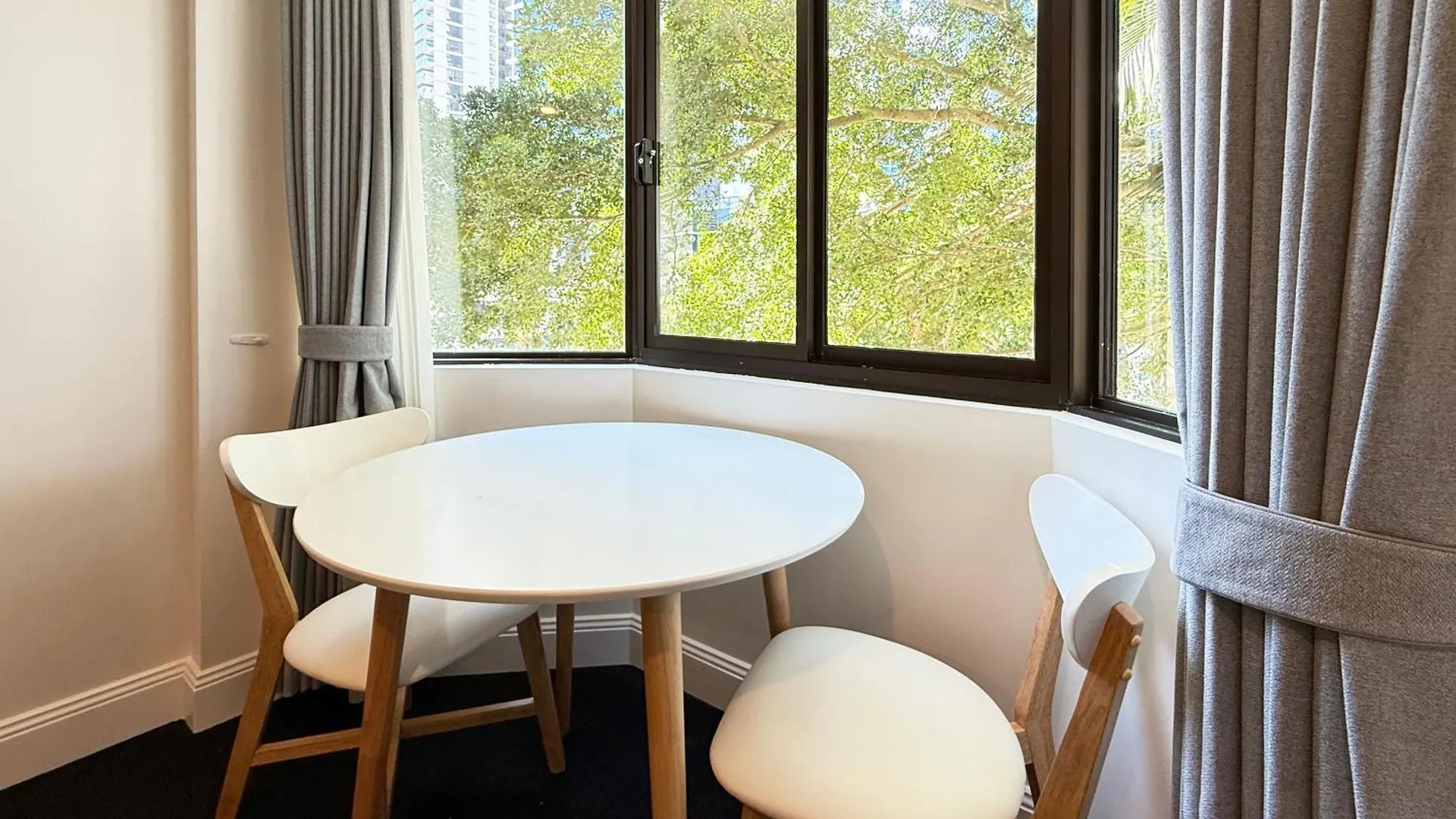 **** Appart hôtel Tiki Hotel Apartments Surfers Paradise Gold Coast Australie