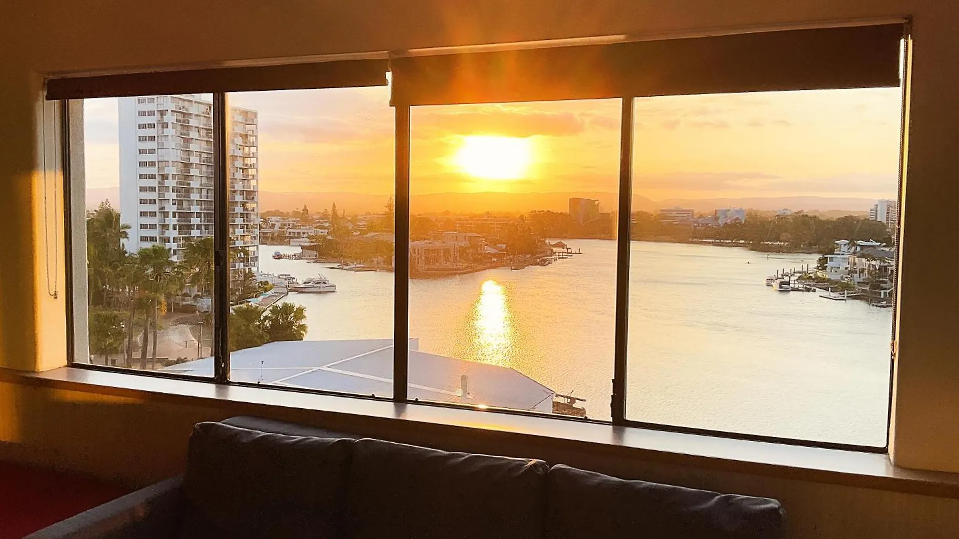 Tiki Hotel Apartments Surfers Paradise Gold Coast 4*,  Australië