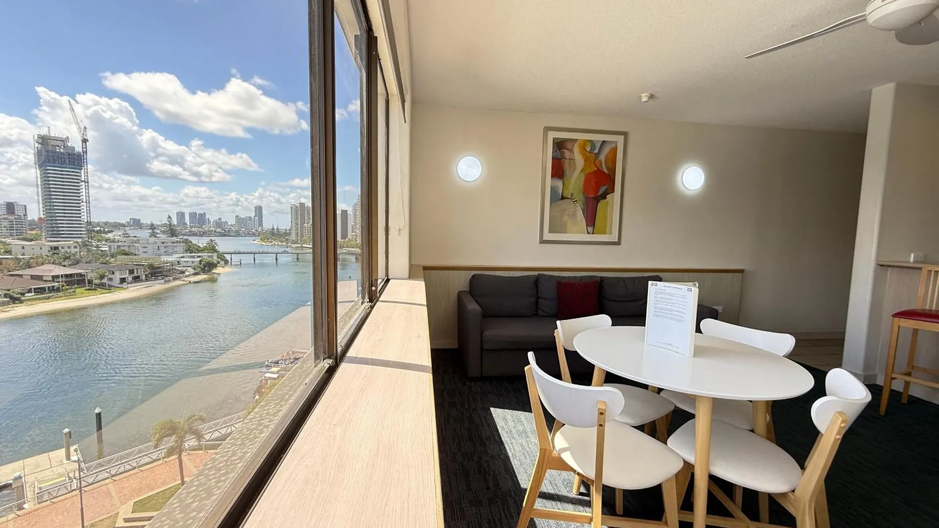 Tiki Hotel Apartments Surfers Paradise Gold Coast Aparthotel