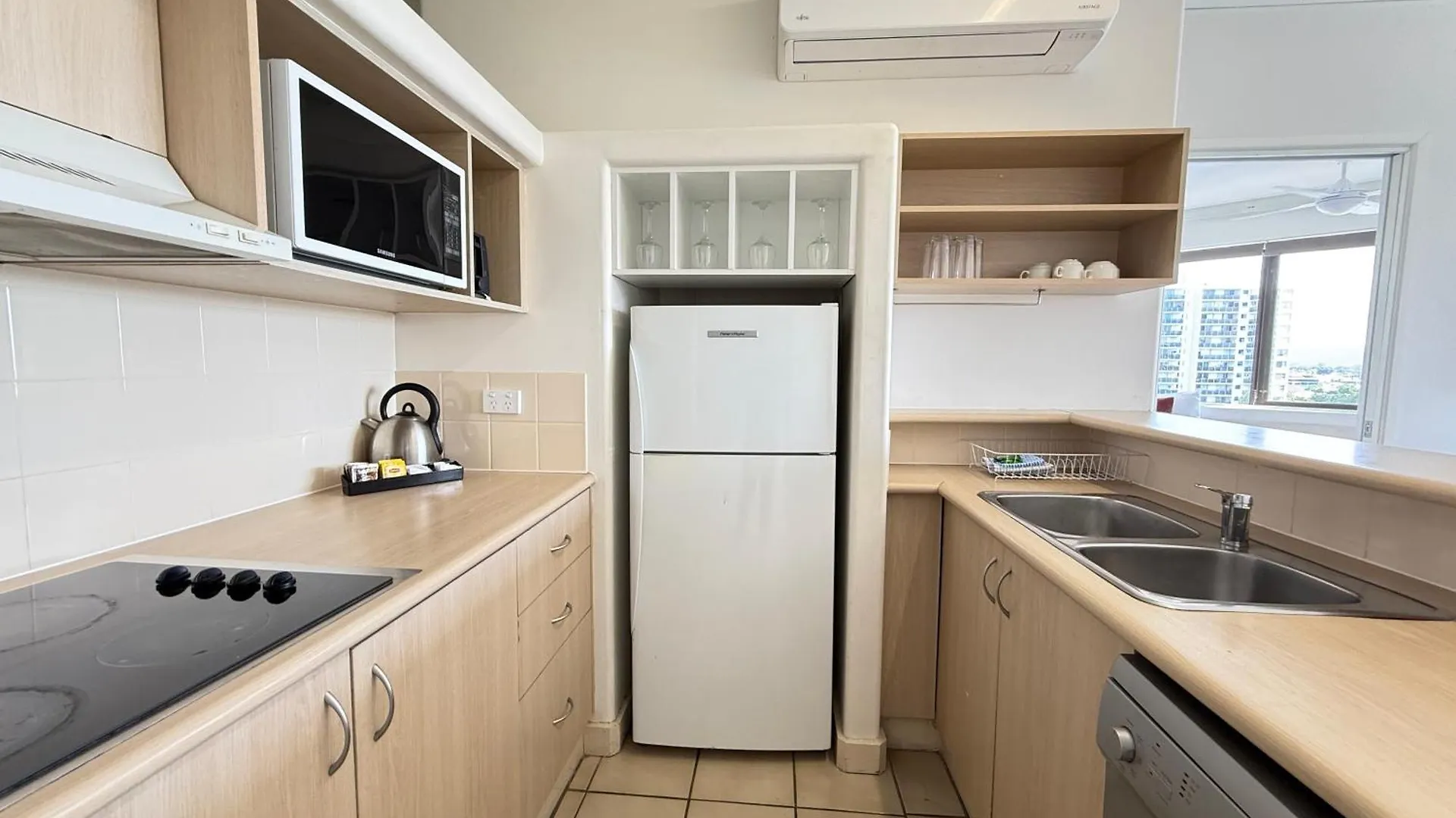 Tiki Hotel Apartments Surfers Paradise Gold Coast