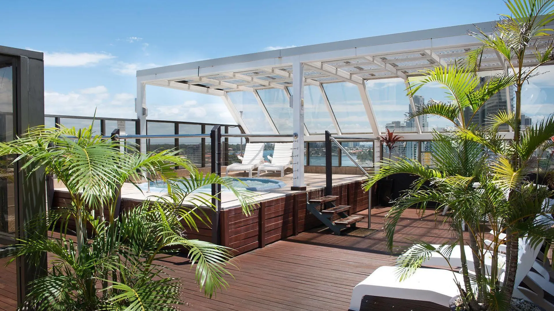 Tiki Hotel Apartments Surfers Paradise Gold Coast Aparthotel